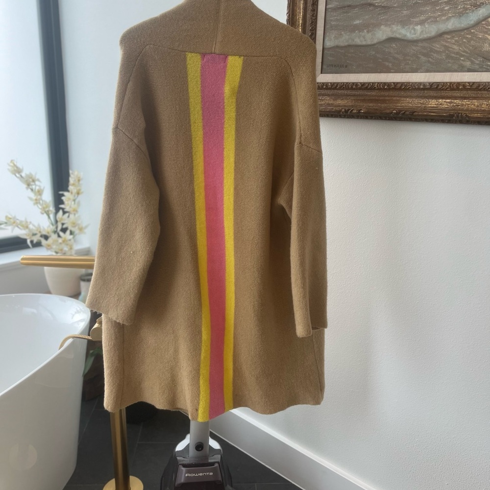 Long cardigan with pink stripe detail on back